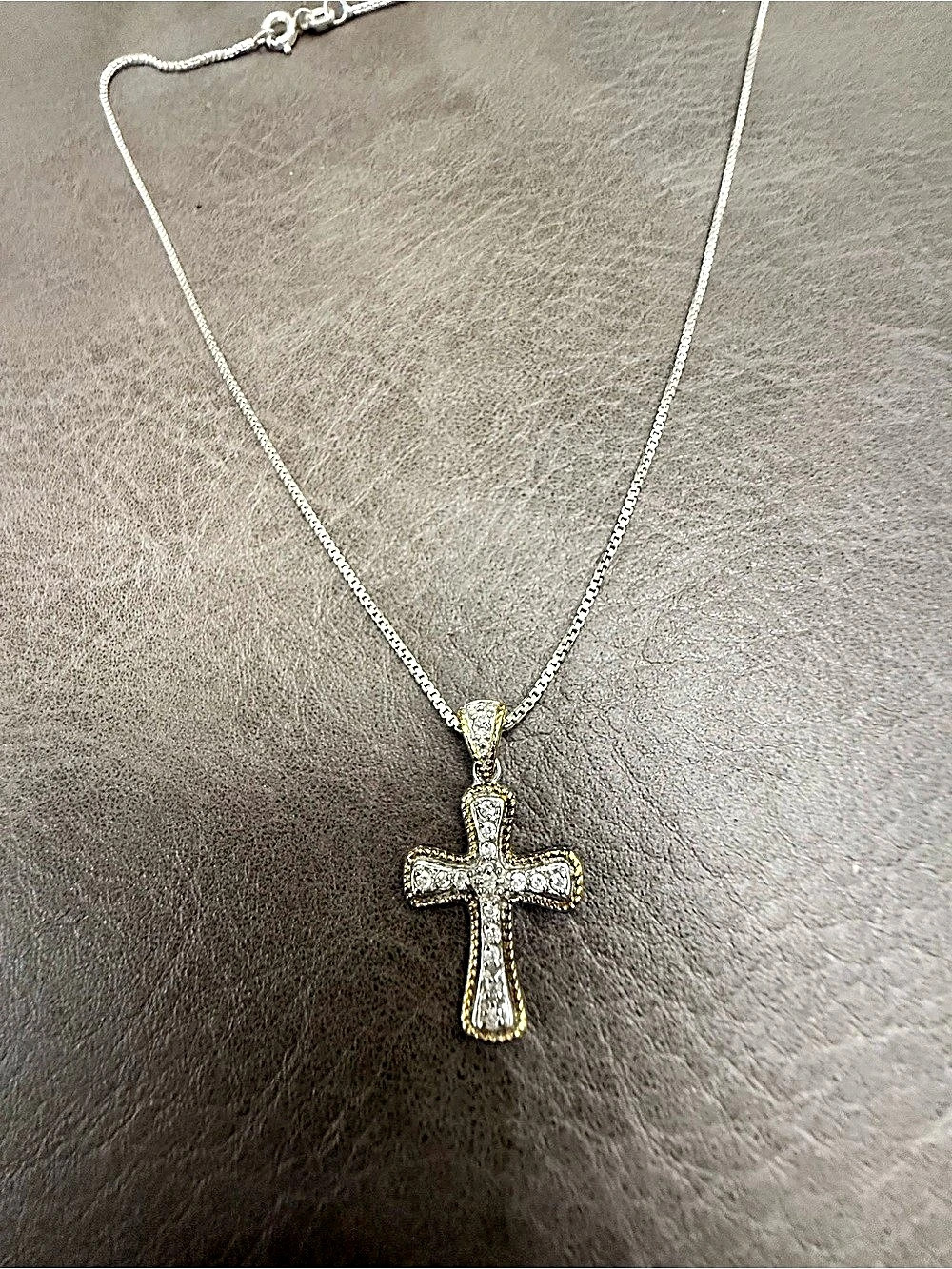 Cross Pendant Necklace in Silver & Gold tone
